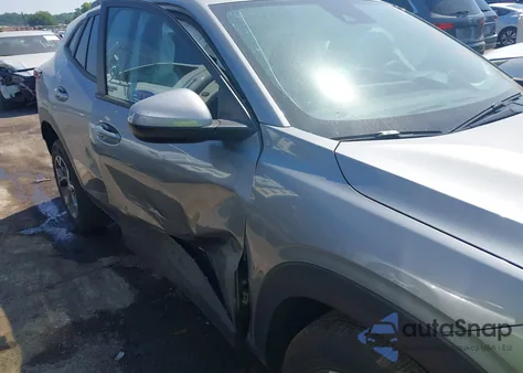 2024 Chevrolet Trax Fwd Lt z USA, uszkodzony, nr VIN KL77LHE25RC229412